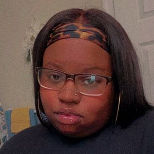 Meet your Posher, Makayla